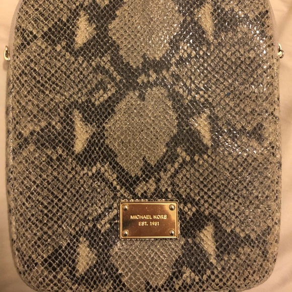 Michael Kors Accessories - Authentic Michael Kors Standard IPad Case